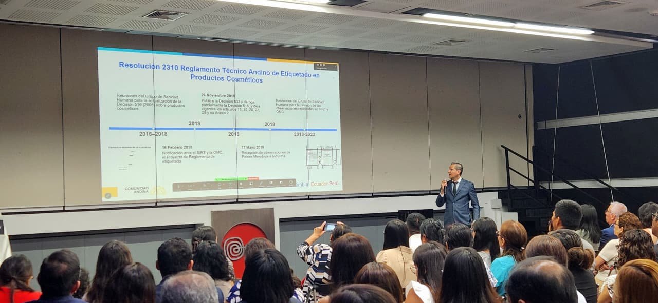 Conferencia sobre el Reglamento Técnico Andino de Etiquetado Cosmético: un paso clave hacia la armonización regional
